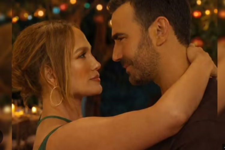 Jennifer Lopez και Brett Goldstein: Ετοιμάζουν την πιο ειδυλλιακή ταινία του φετινού καλοκαιριού