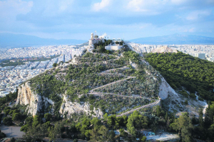 &Tau;&omicron; &upsilon;&psi;&eta;&lambda;ό&tau;&epsilon;&rho;&omicron; &sigma;&eta;&mu;&epsilon;ί&omicron; &tau;&eta;&sigmaf; &Alpha;&tau;&tau;&iota;&kappa;ή&sigmaf;
