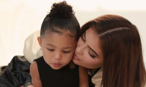 Kylie Jenner: Η 8χρονη κόρη της μπαίνει στον κόσμο της μόδας